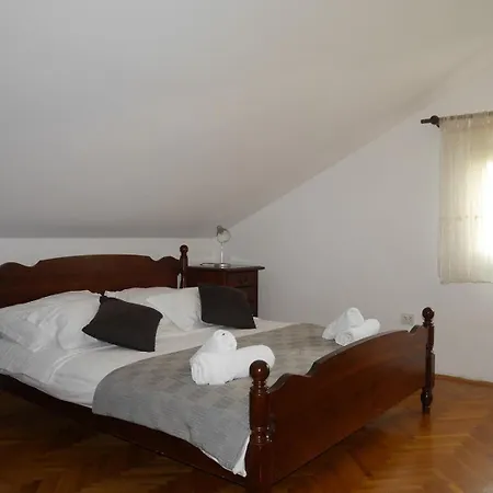 Jure With Sea View Vendégház 3*