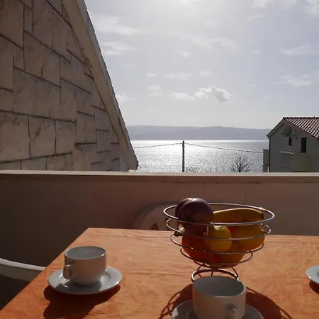 Affittacamere Jure With Sea View *