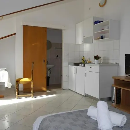 Jure With Sea View Vendégház 3*