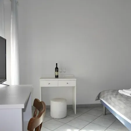 Jure With Sea View Vendégház 3*