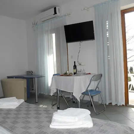 Vendégház Jure With Sea View