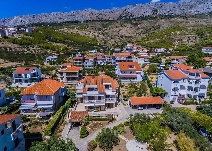 Jure With Sea View Pensionat